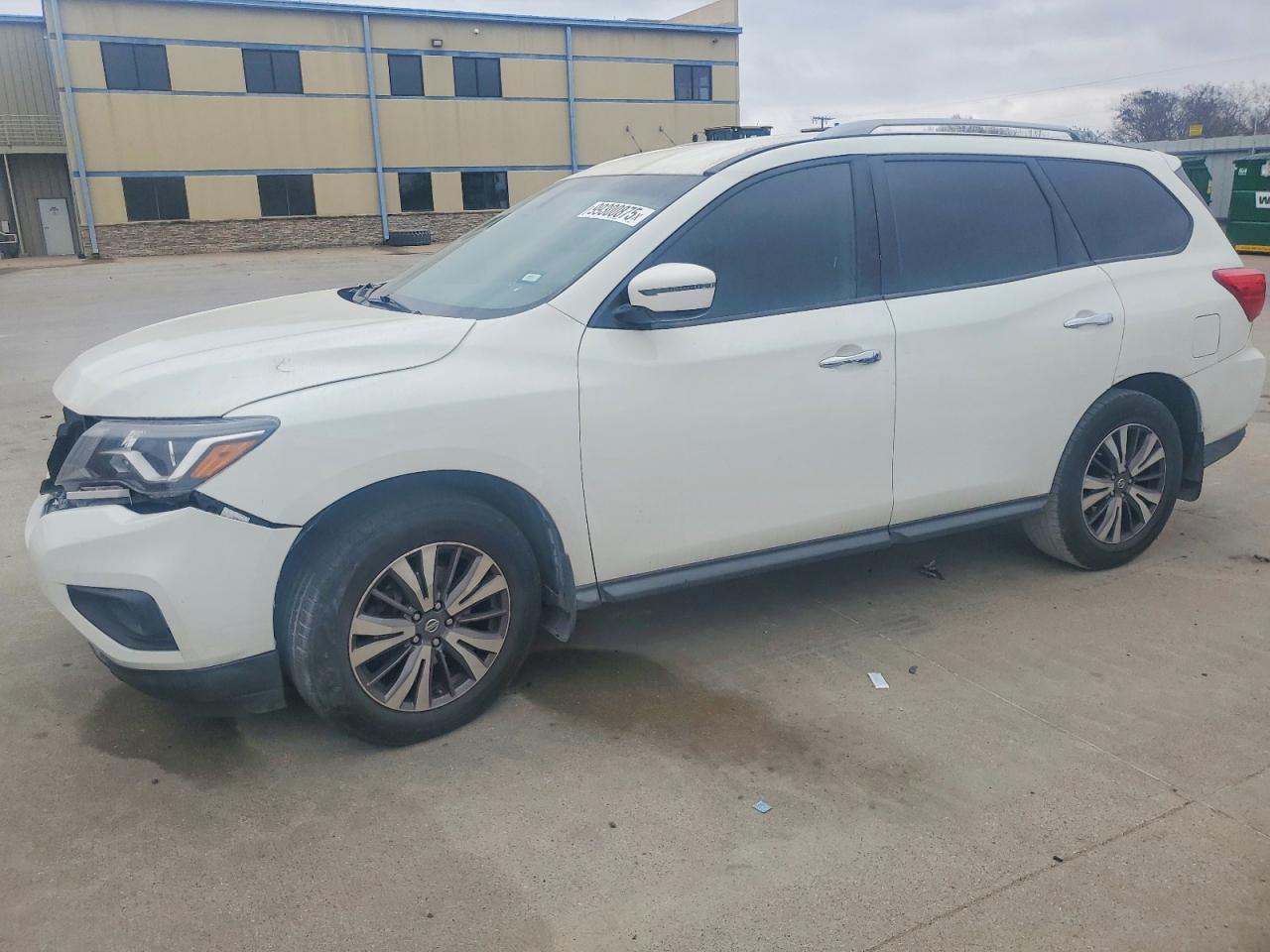 2017 NISSAN PATHFINDER