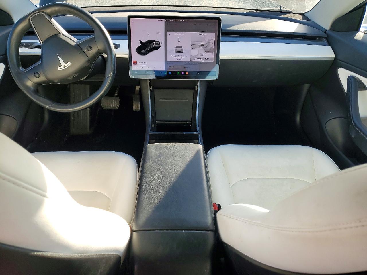 2018 TESLA MODEL 3 photo 8