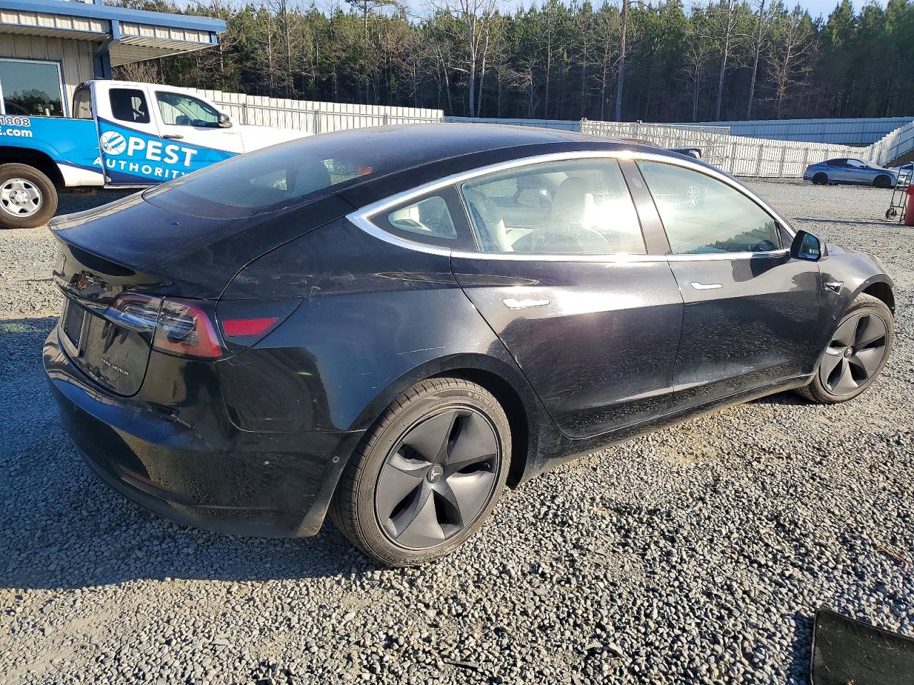 2018 TESLA MODEL 3 photo 3