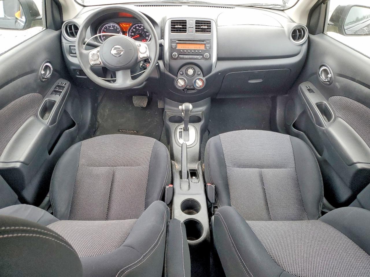 2014 NISSAN VERSA S photo 8