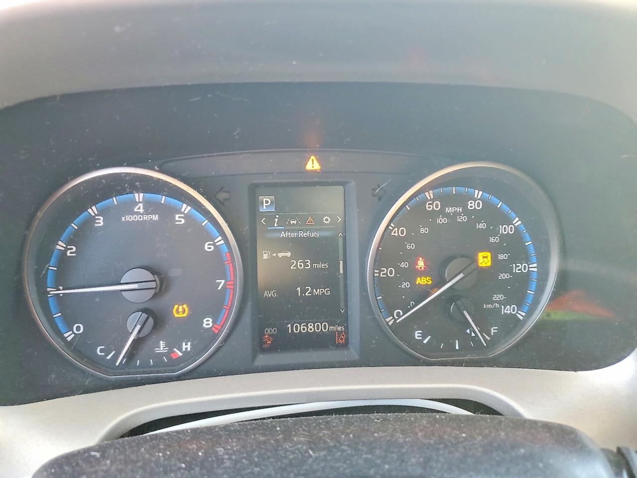 2018 TOYOTA RAV4 LE photo 25