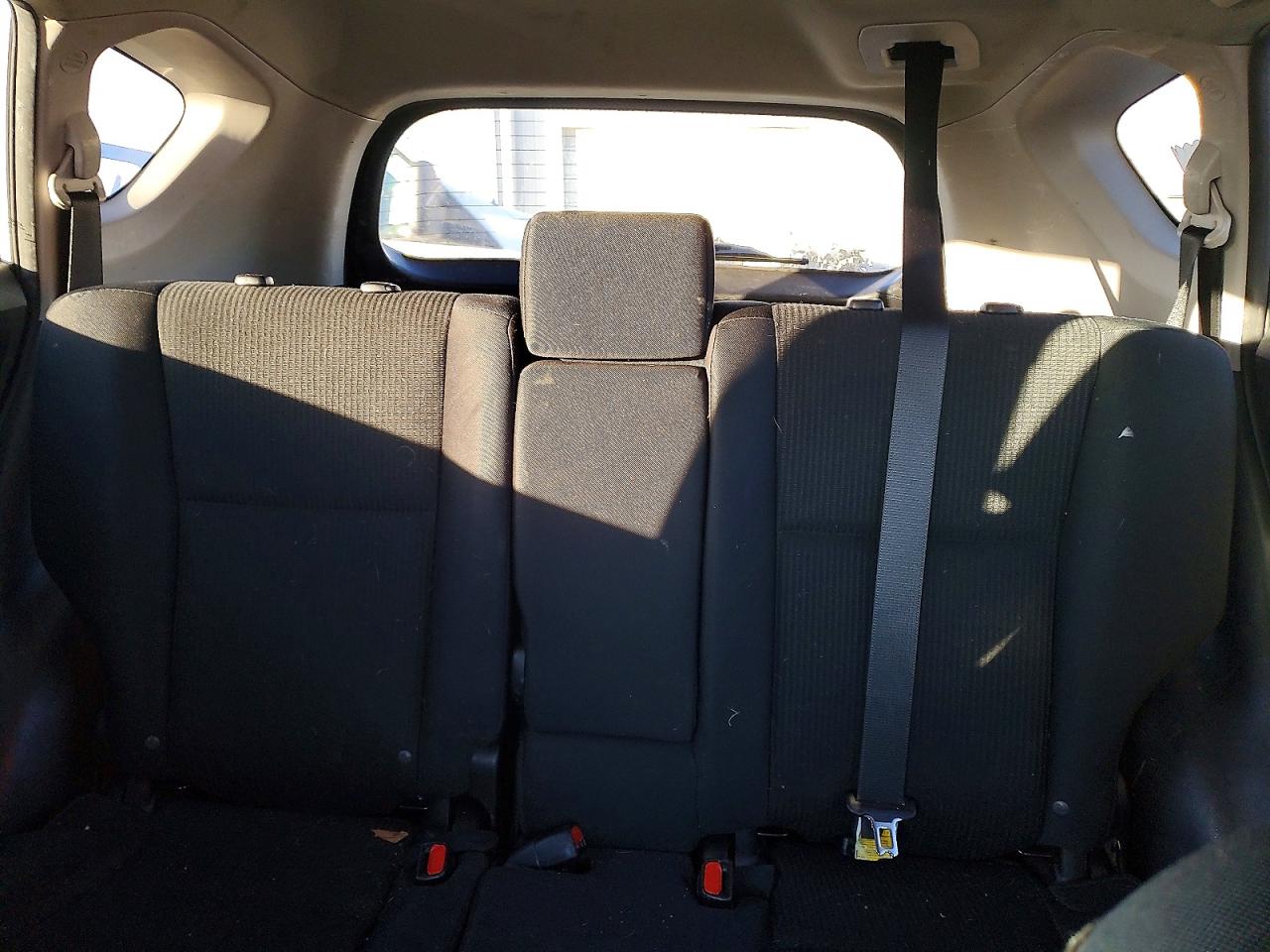 2018 TOYOTA RAV4 LE photo 28