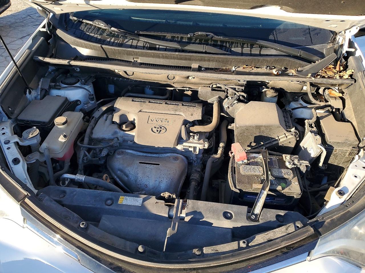 2018 TOYOTA RAV4 LE photo 34