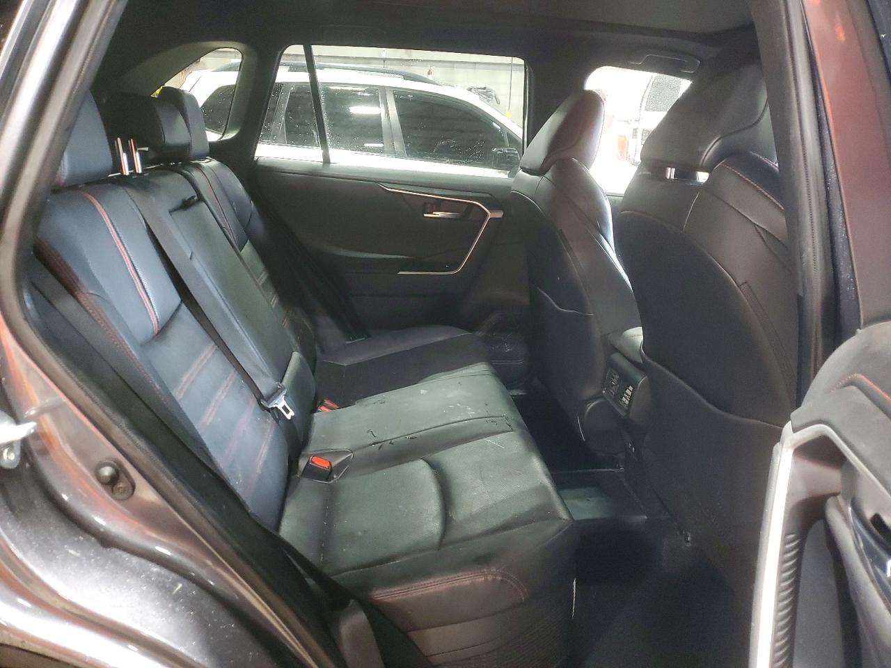 2021 TOYOTA RAV4 PRIME XSE photo 11