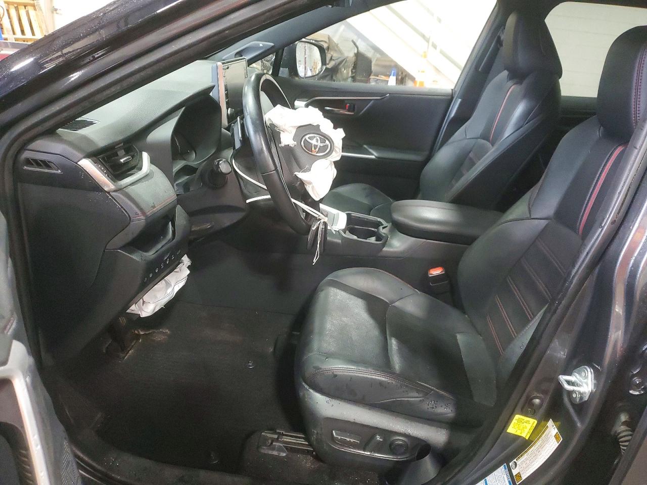 2021 TOYOTA RAV4 PRIME XSE photo 7