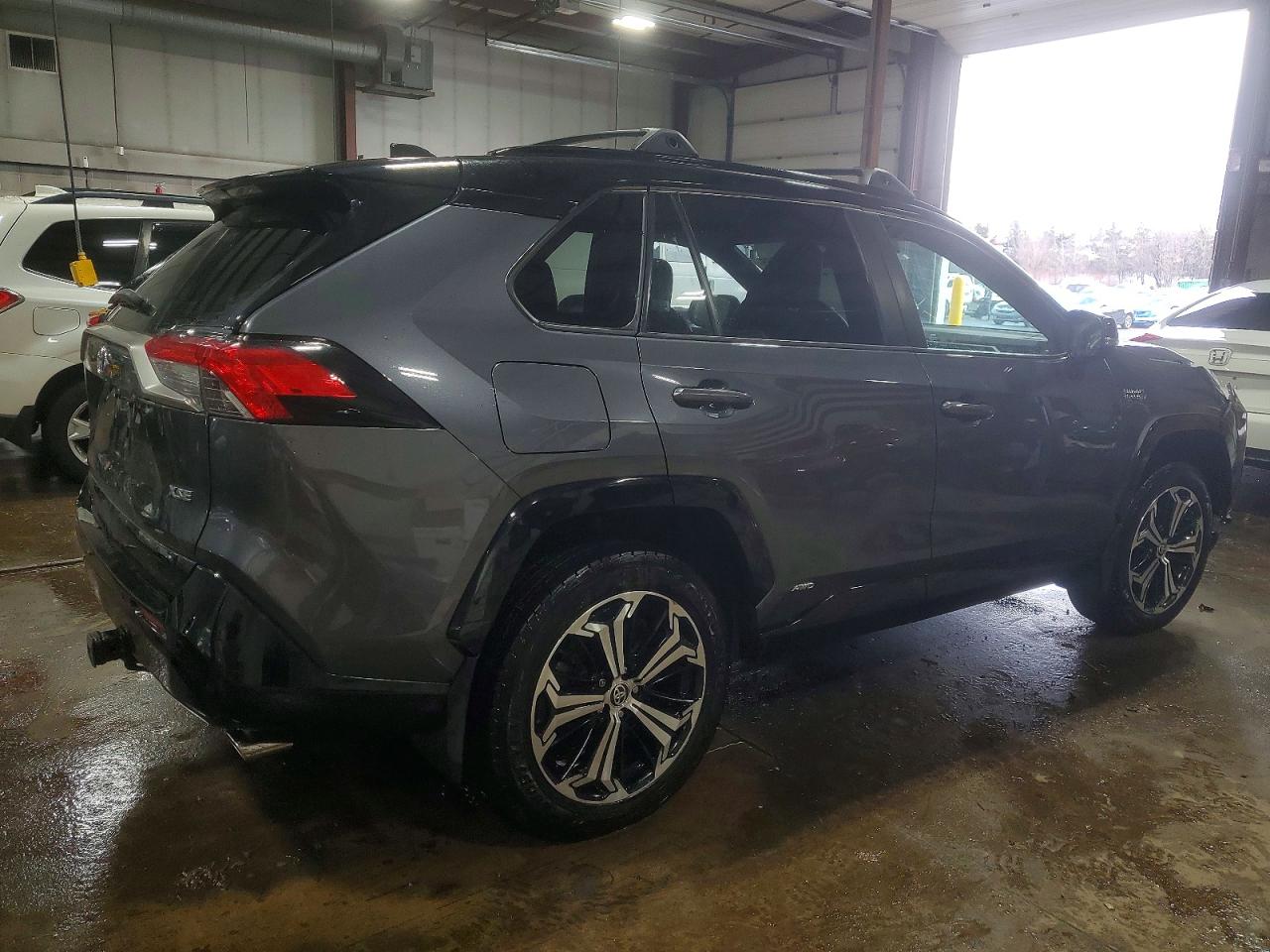 2021 TOYOTA RAV4 PRIME XSE photo 3