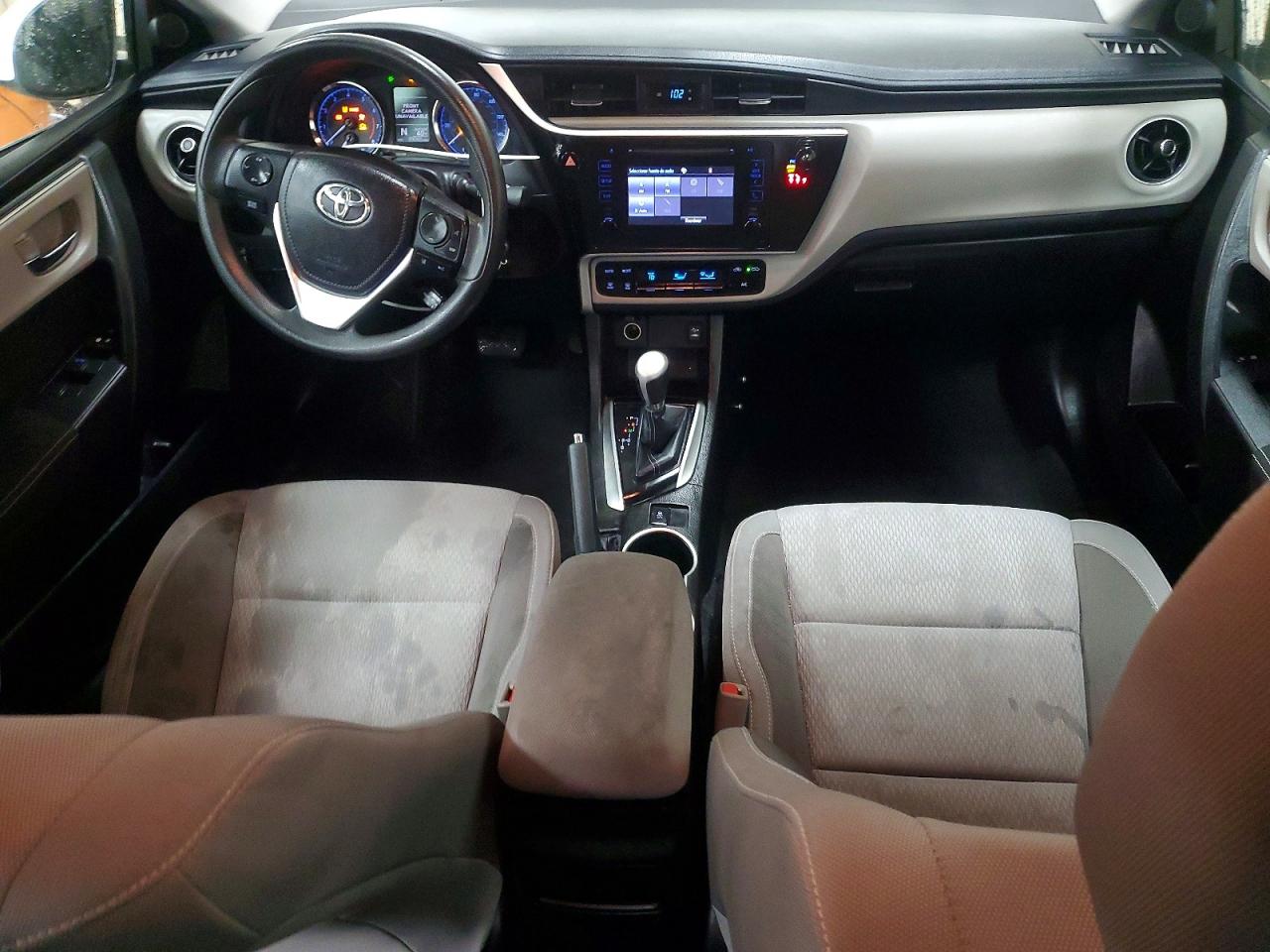2019 TOYOTA COROLLA L photo 8