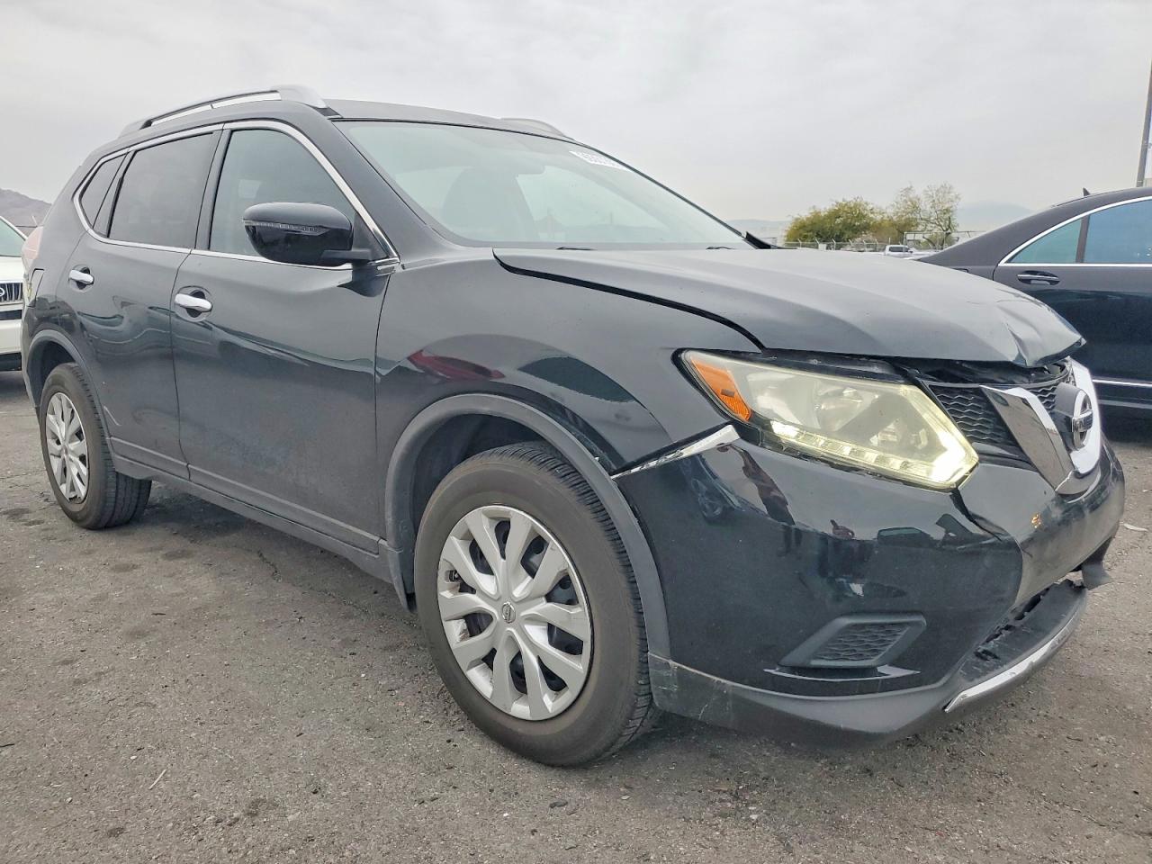 2016 NISSAN ROGUE S photo 4