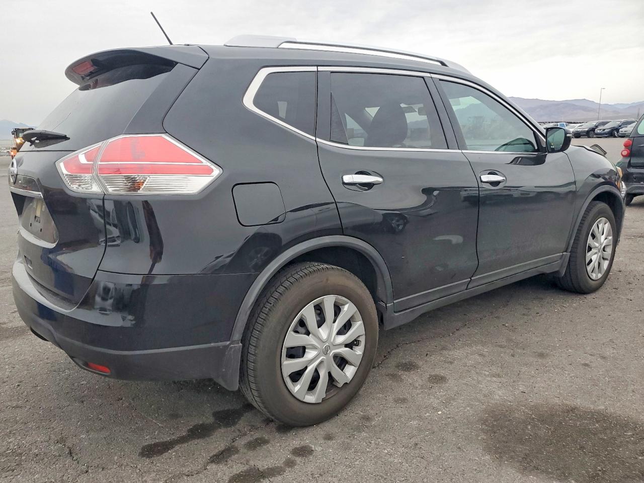2016 NISSAN ROGUE S photo 3