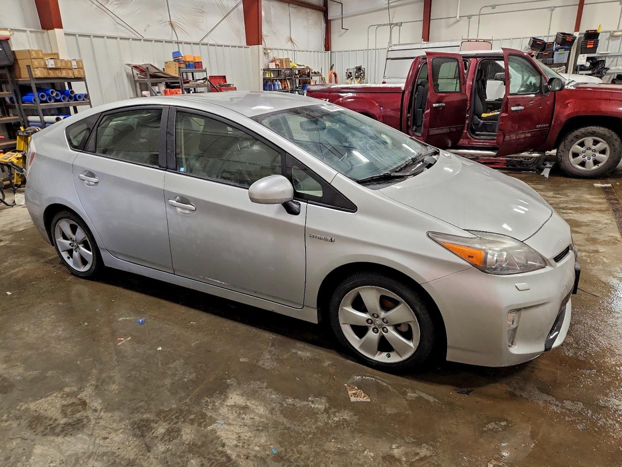 2013 TOYOTA PRIUS photo 4
