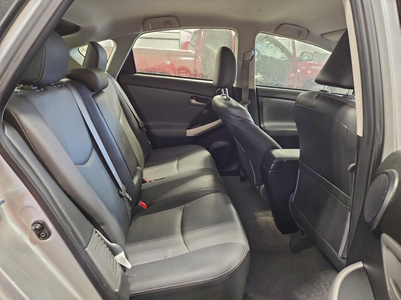 2013 TOYOTA PRIUS photo 10