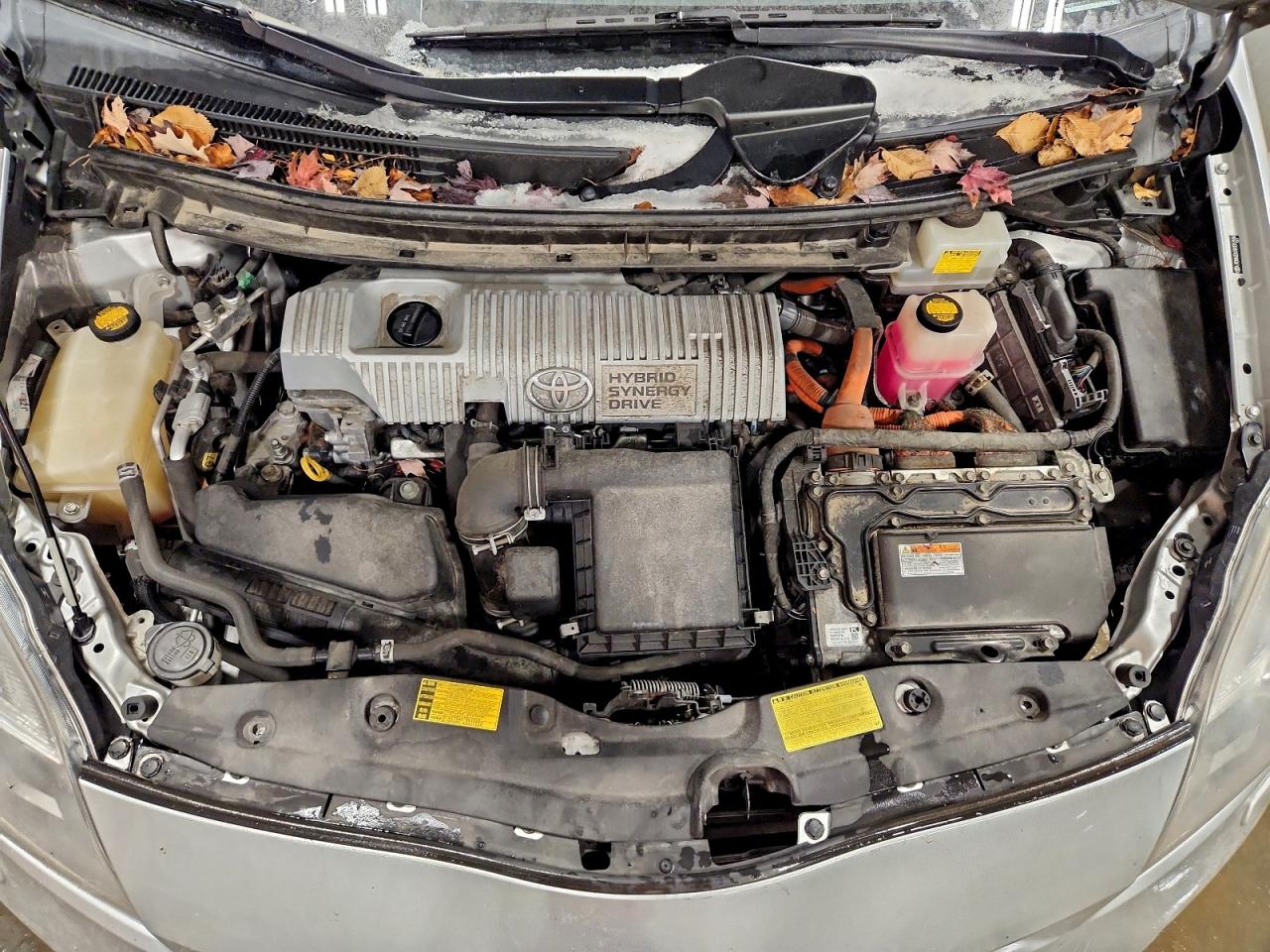 2013 TOYOTA PRIUS photo 11