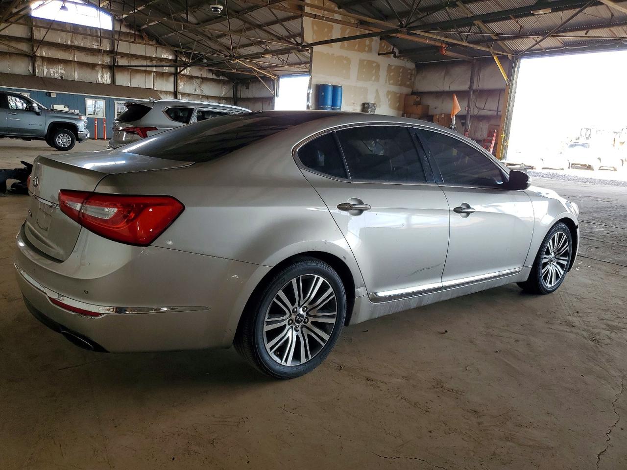 2014 KIA CADENZA PREMIUM photo 3