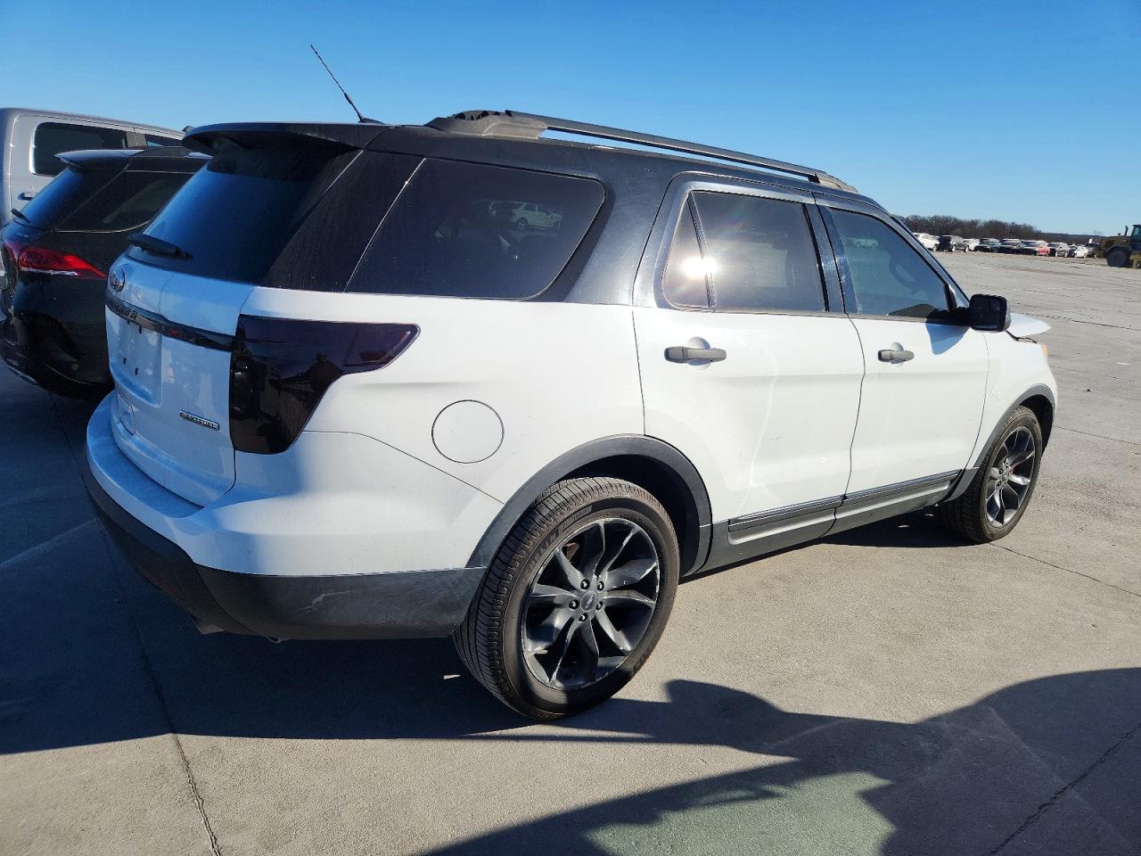 2013 FORD EXPLORER photo 3