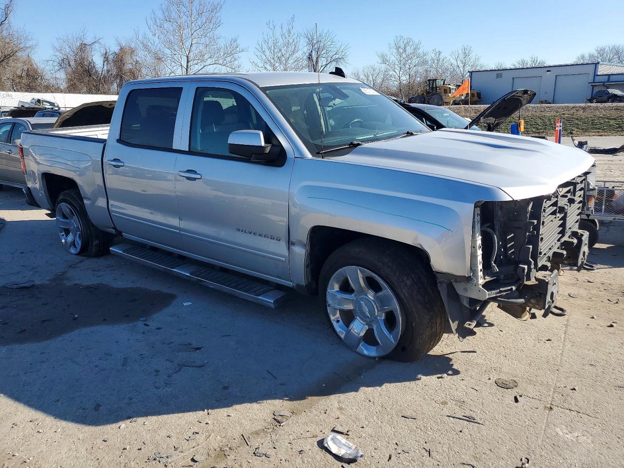 2018 CHEVROLET SILVERADO K1500 LT photo 4