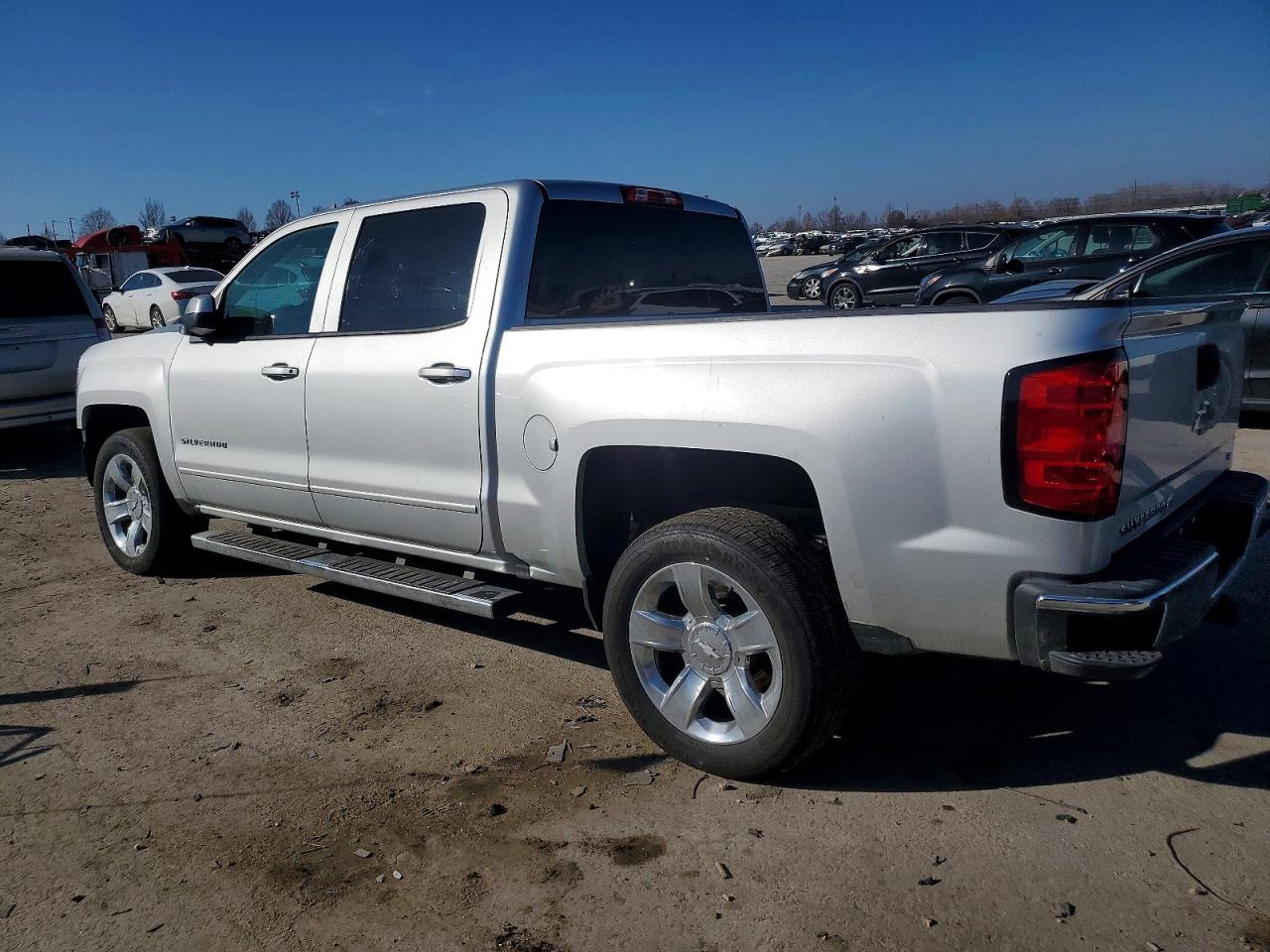 2018 CHEVROLET SILVERADO K1500 LT photo 2