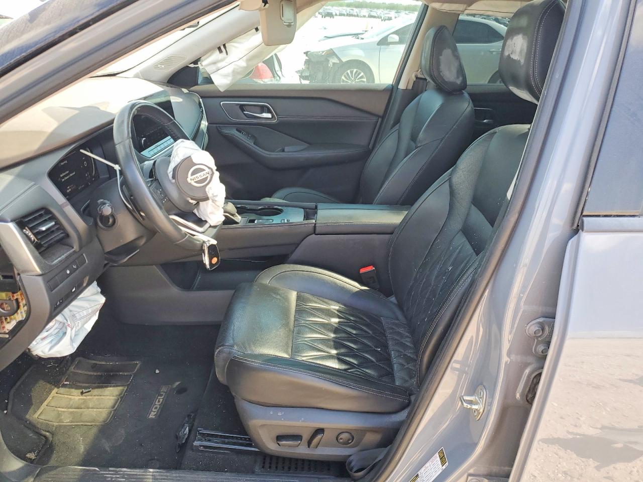 2021 NISSAN ROGUE PLATINUM photo 13