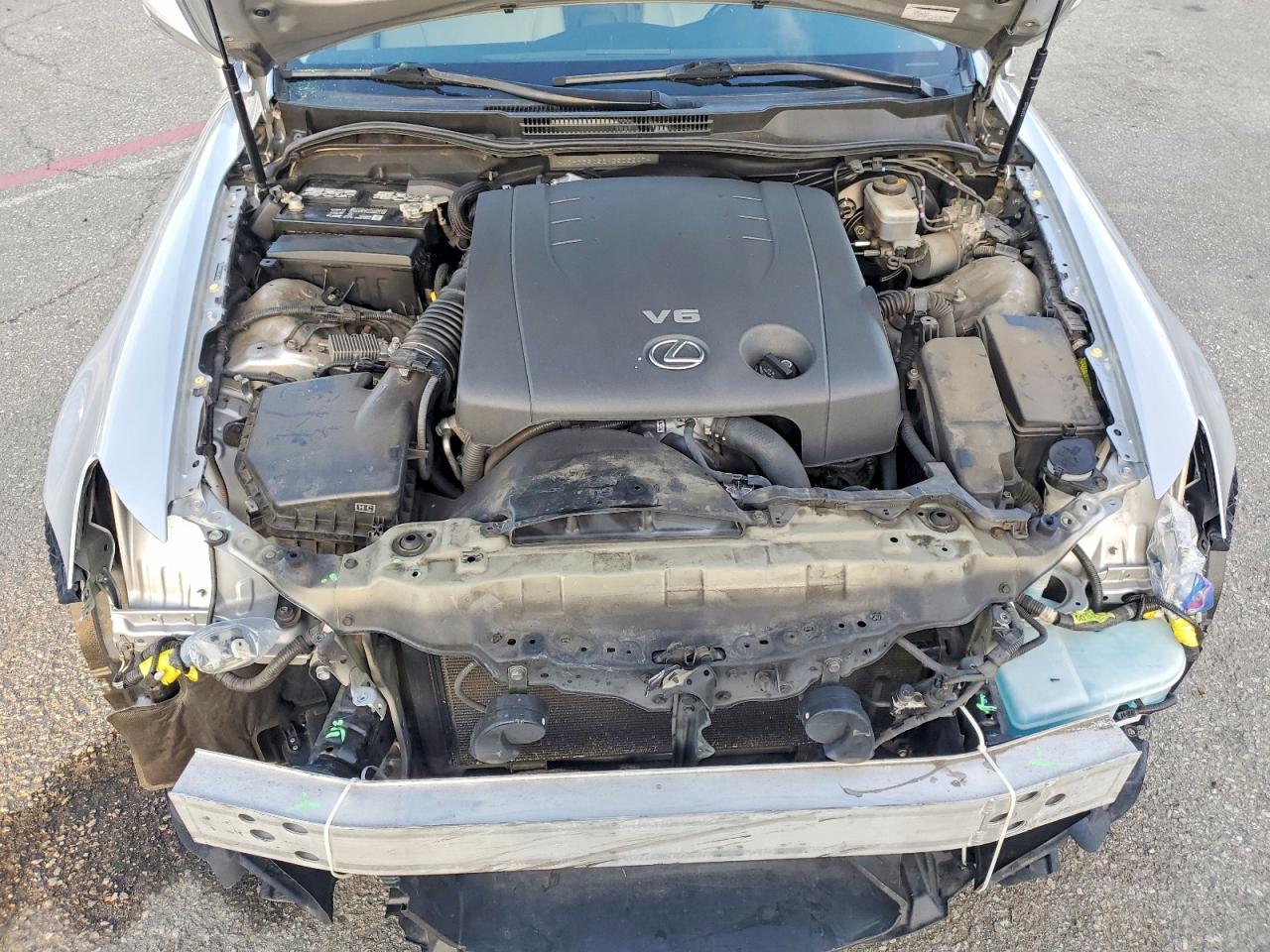 2010 LEXUS IS 250 photo 11
