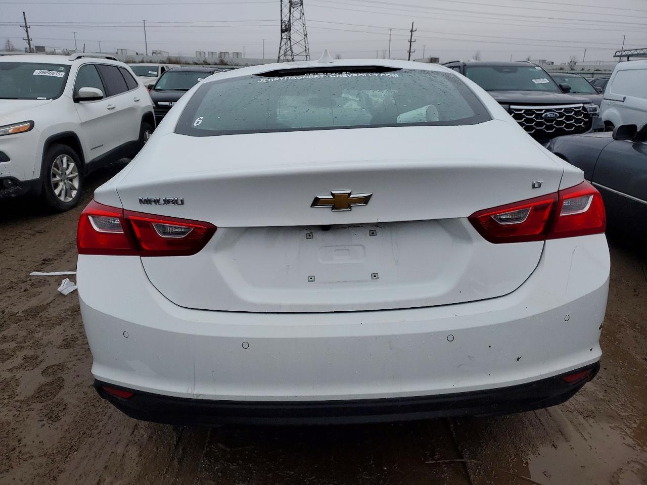 2024 CHEVROLET MALIBU LT photo 6