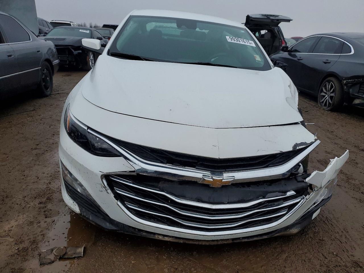 2024 CHEVROLET MALIBU LT photo 5