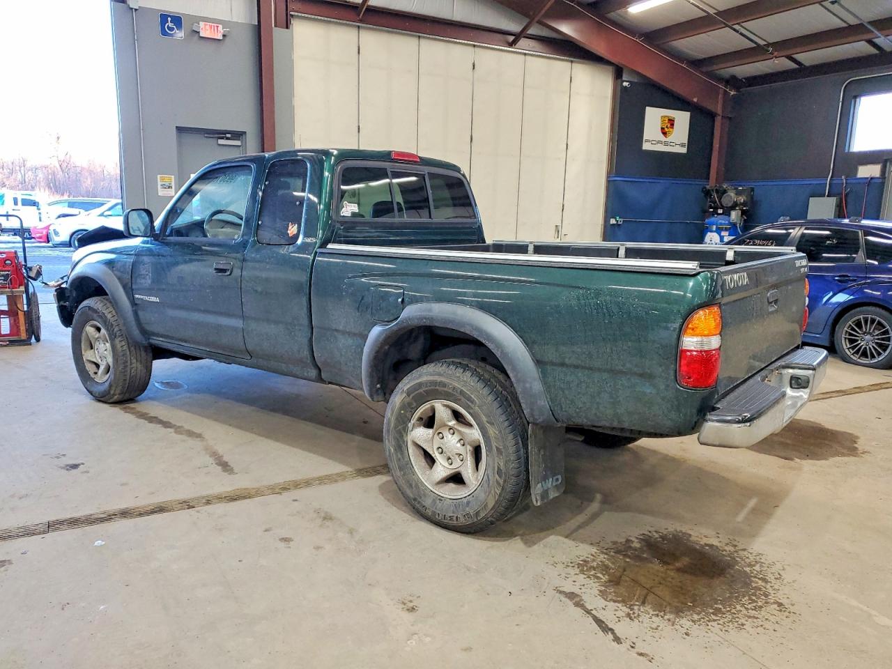 2001 TOYOTA TACOMA XTRACAB photo 2