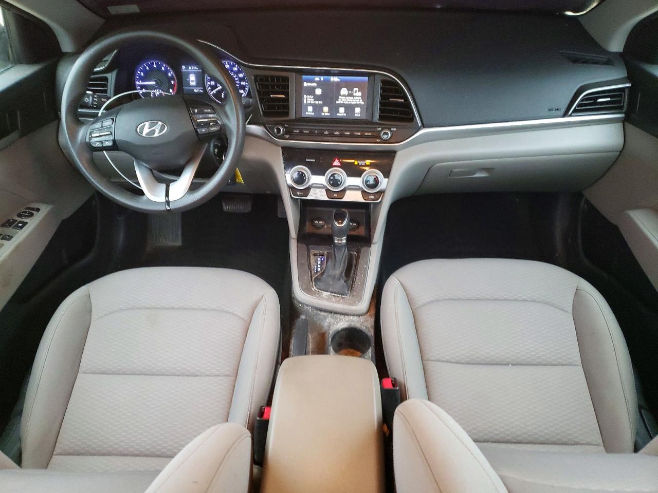 2019 HYUNDAI ELANTRA SEL photo 8