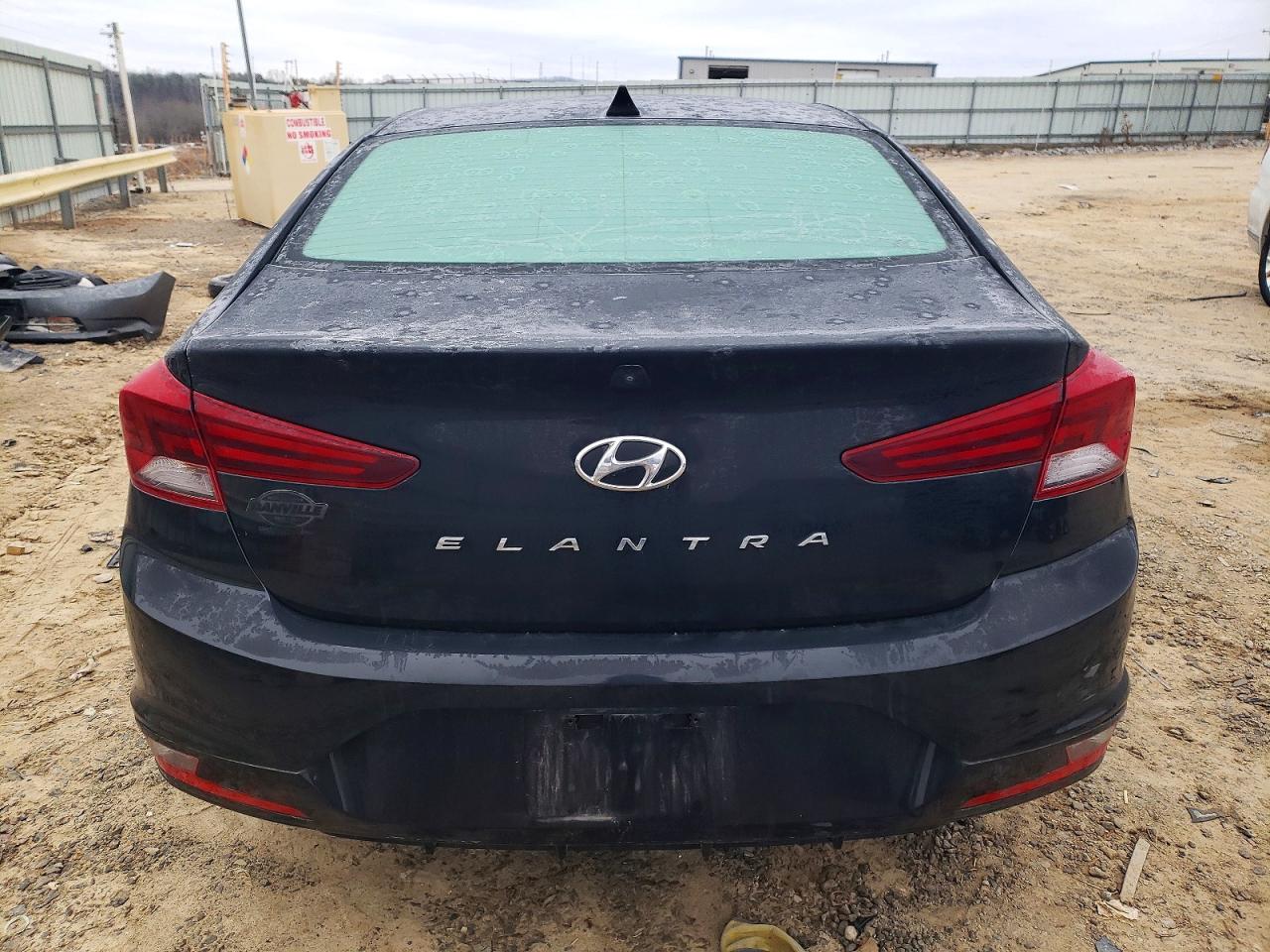 2019 HYUNDAI ELANTRA SEL photo 6