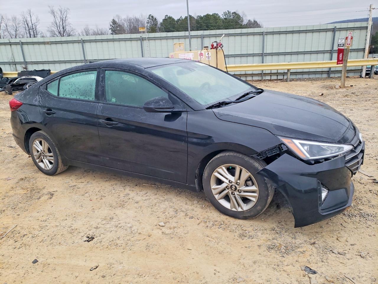 2019 HYUNDAI ELANTRA SEL photo 4