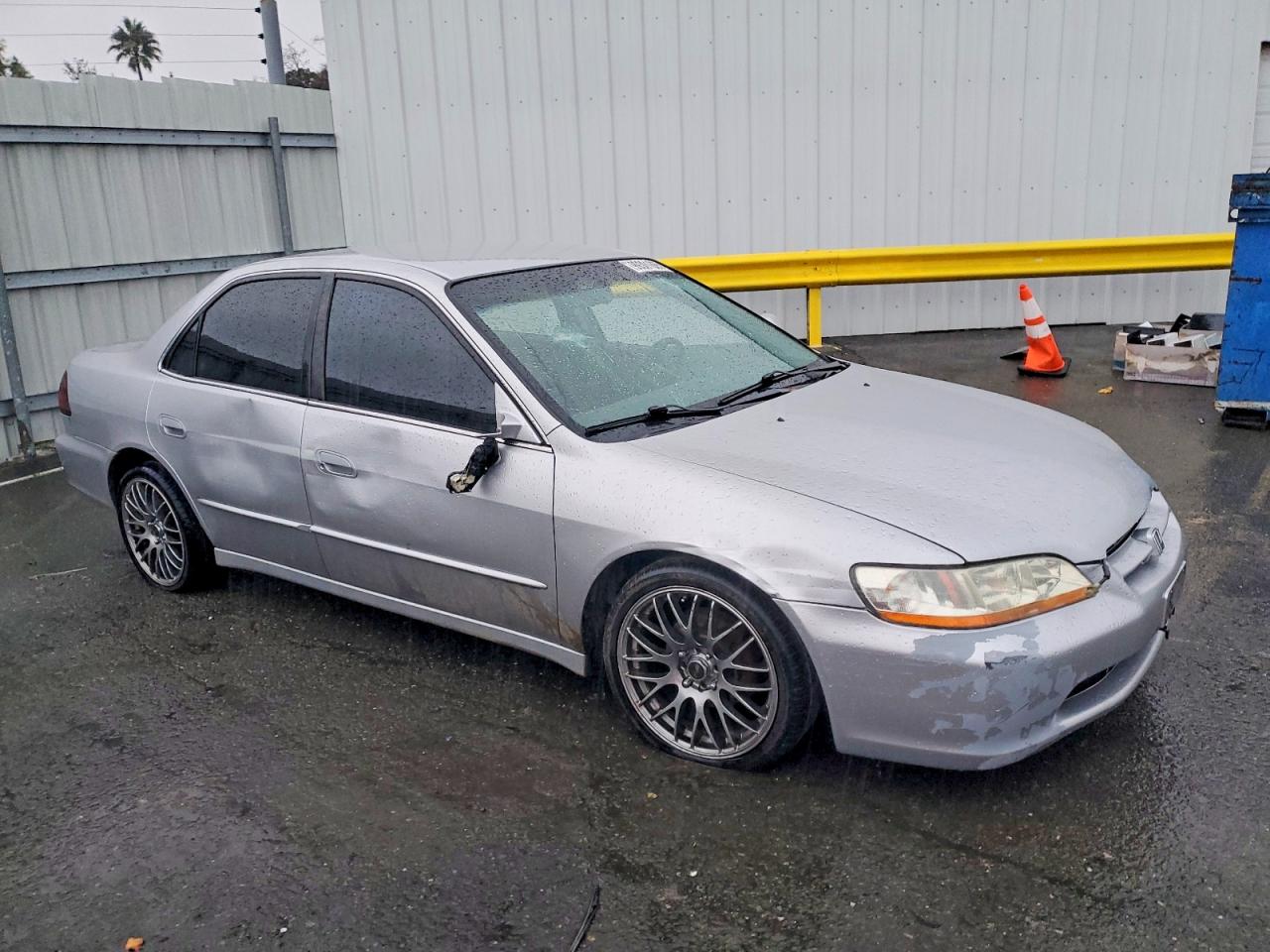 1999 HONDA ACCORD LX photo 4