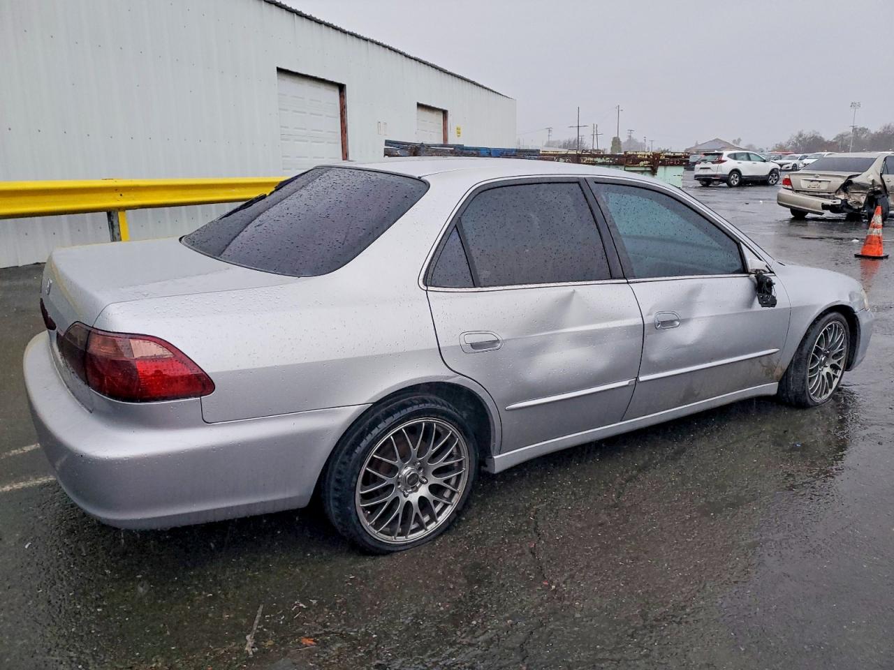 1999 HONDA ACCORD LX photo 3