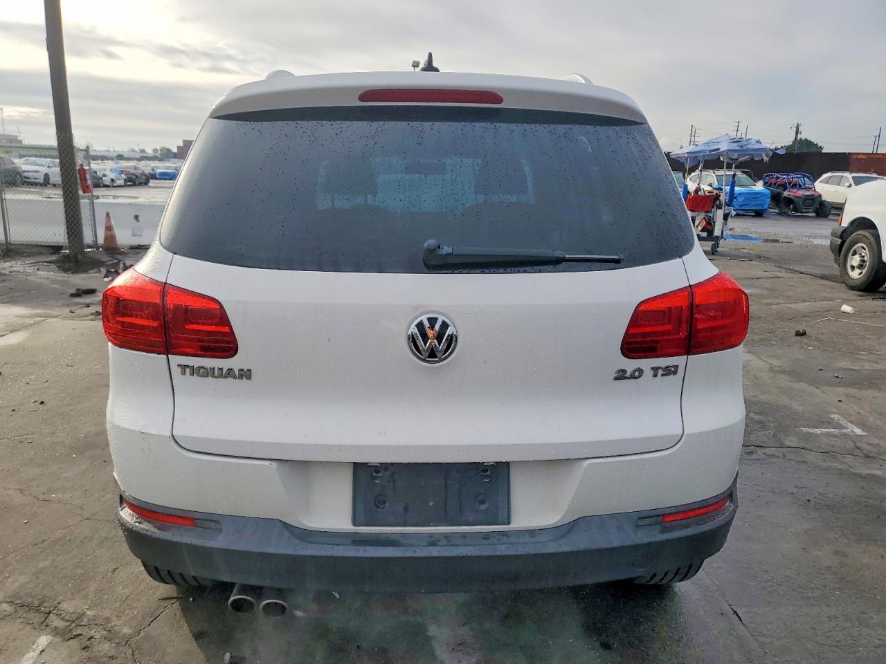 2013 VOLKSWAGEN TIGUAN S photo 16