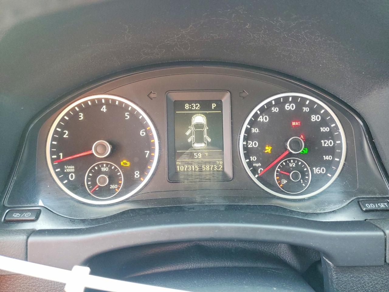 2013 VOLKSWAGEN TIGUAN S photo 25