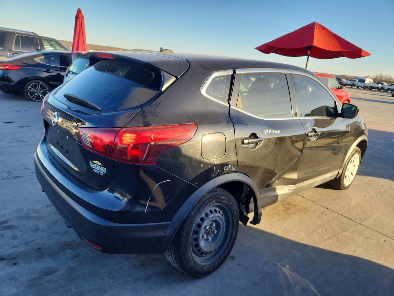 2019 NISSAN ROGUE SPORT S photo 3