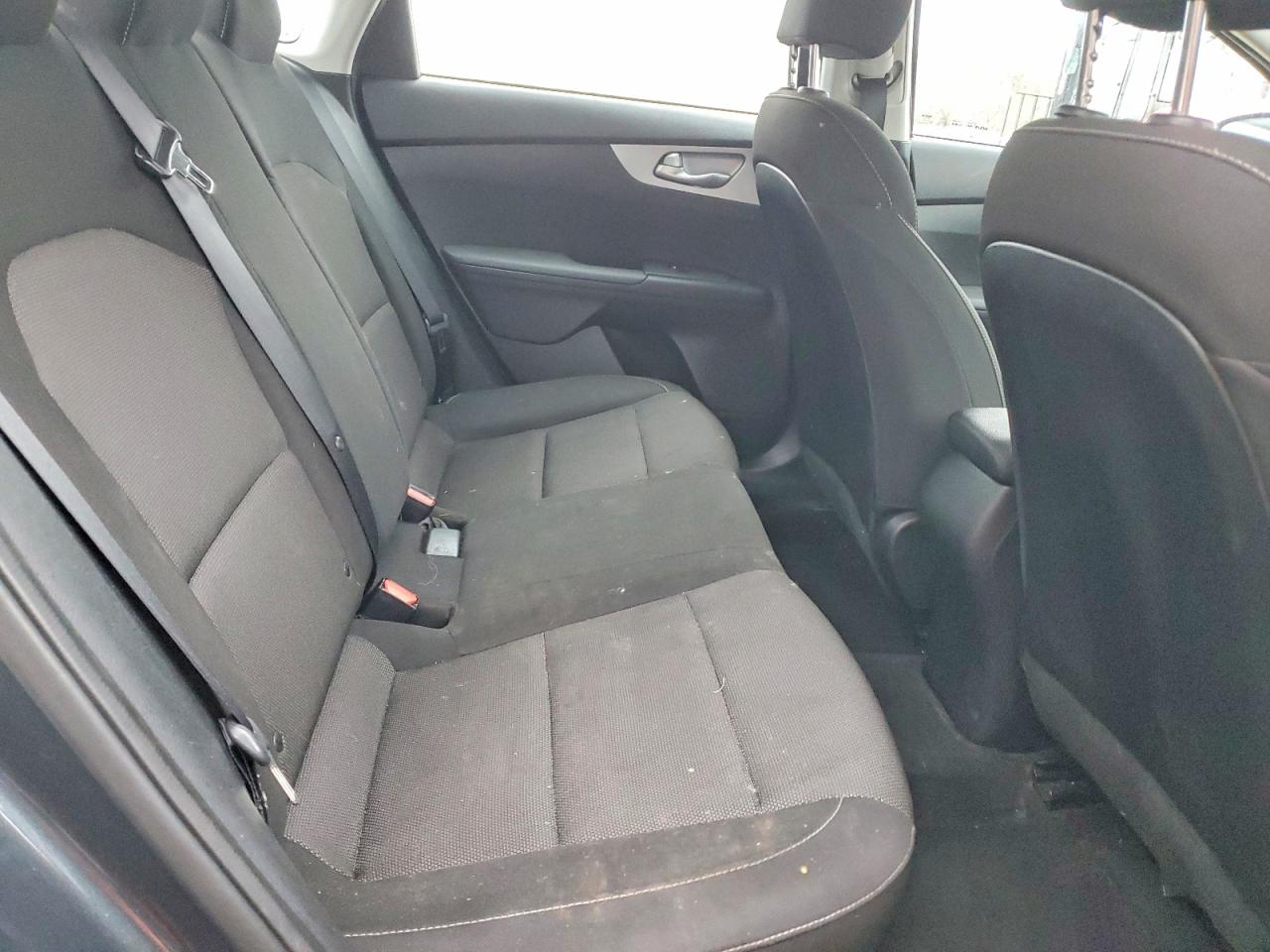 2023 KIA FORTE LX photo 10