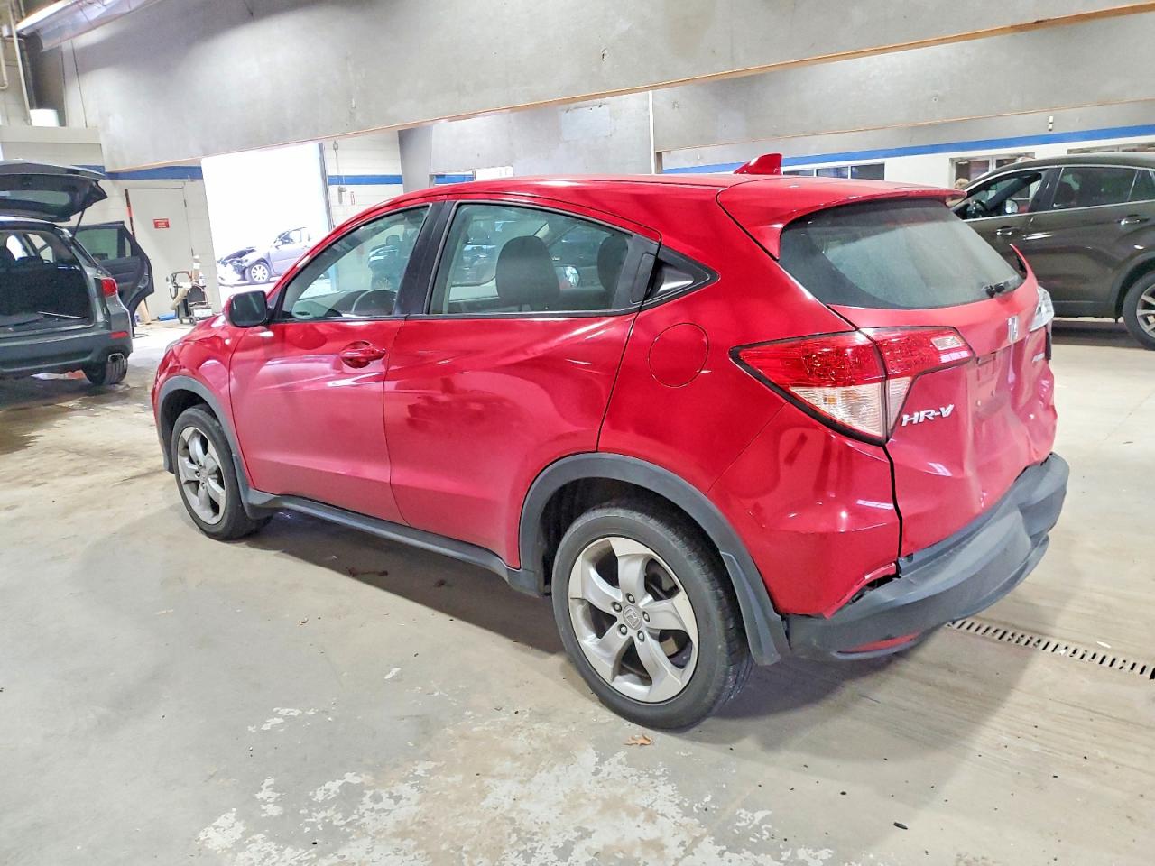 2016 HONDA HR-V LX photo 2