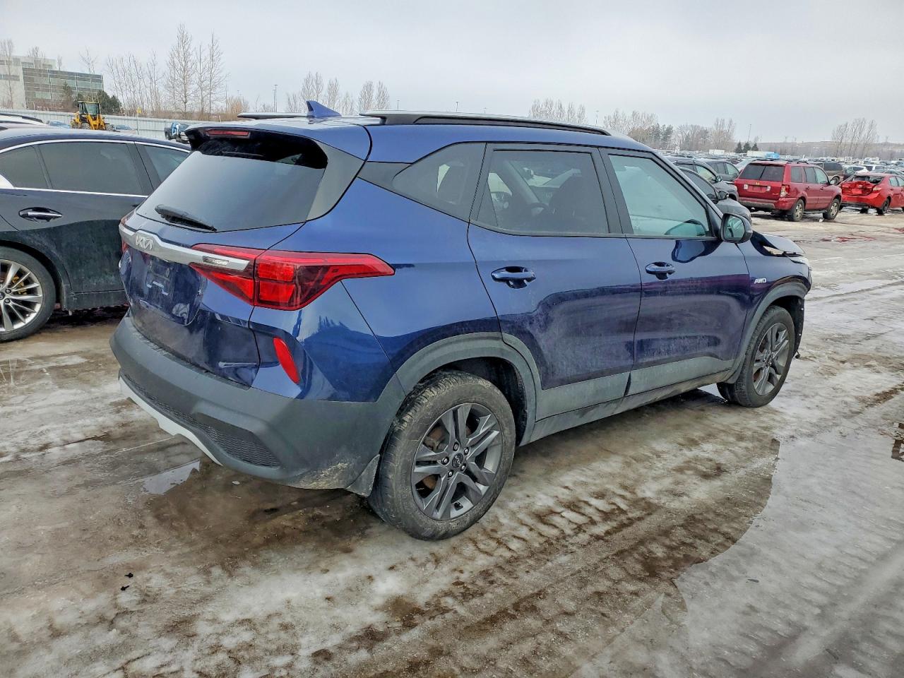 2023 KIA SELTOS LX photo 3