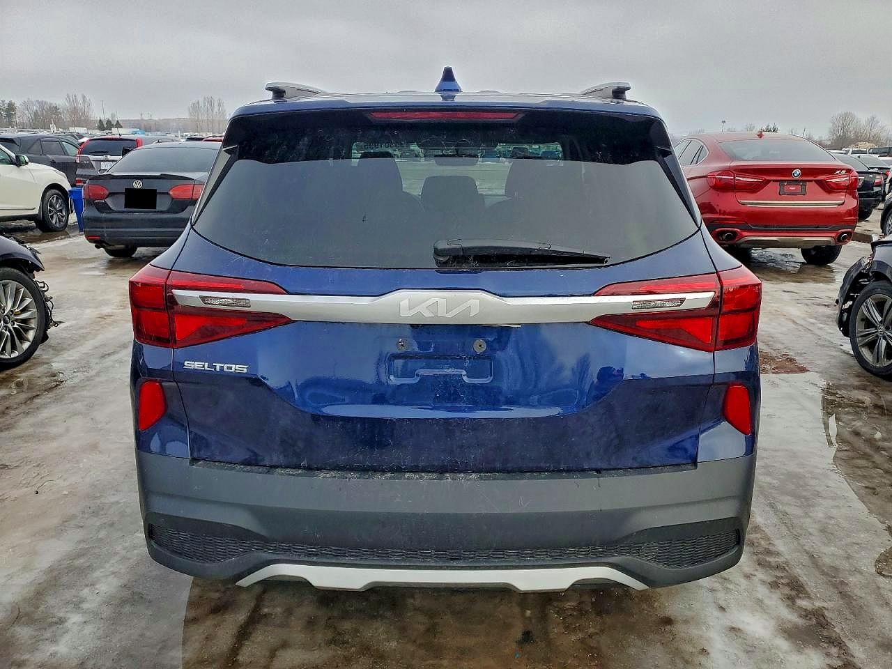 2023 KIA SELTOS LX photo 6