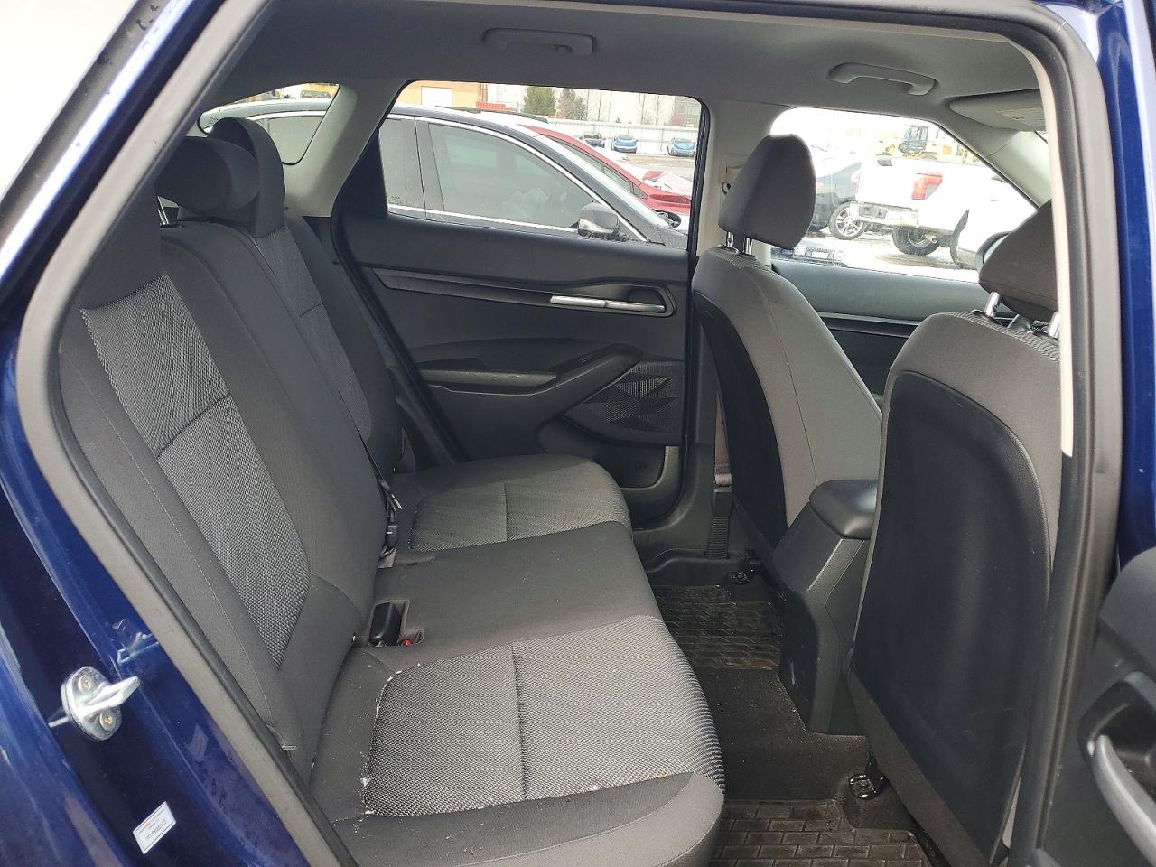 2023 KIA SELTOS LX photo 11