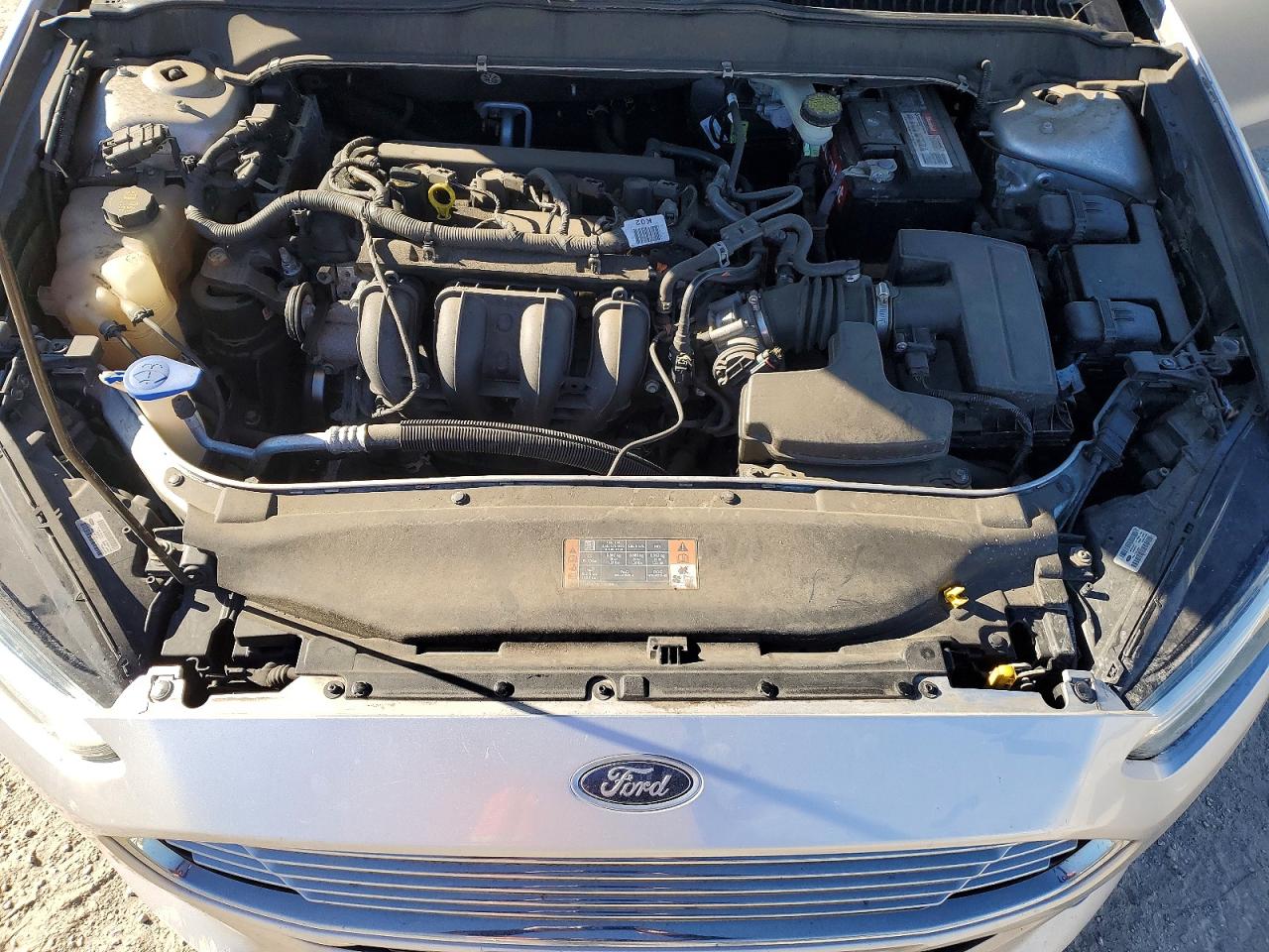 2016 FORD FUSION SE photo 11