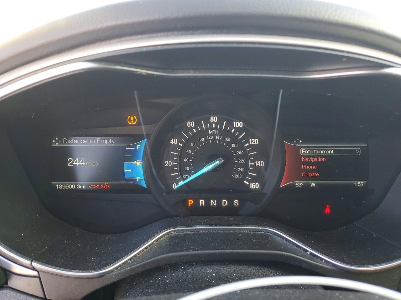 2016 FORD FUSION SE photo 9