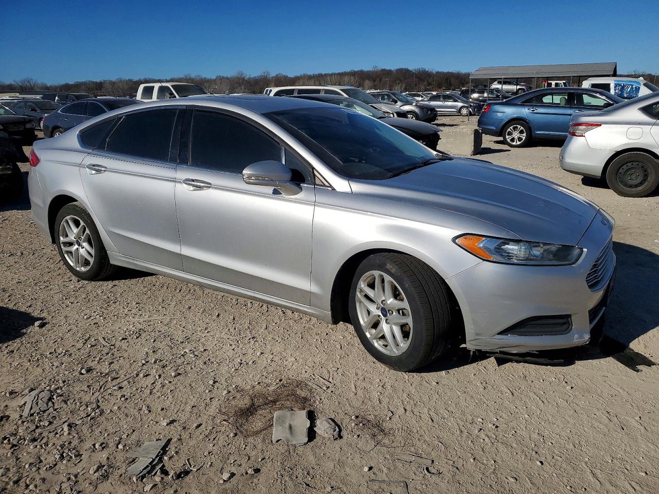 2016 FORD FUSION SE photo 4