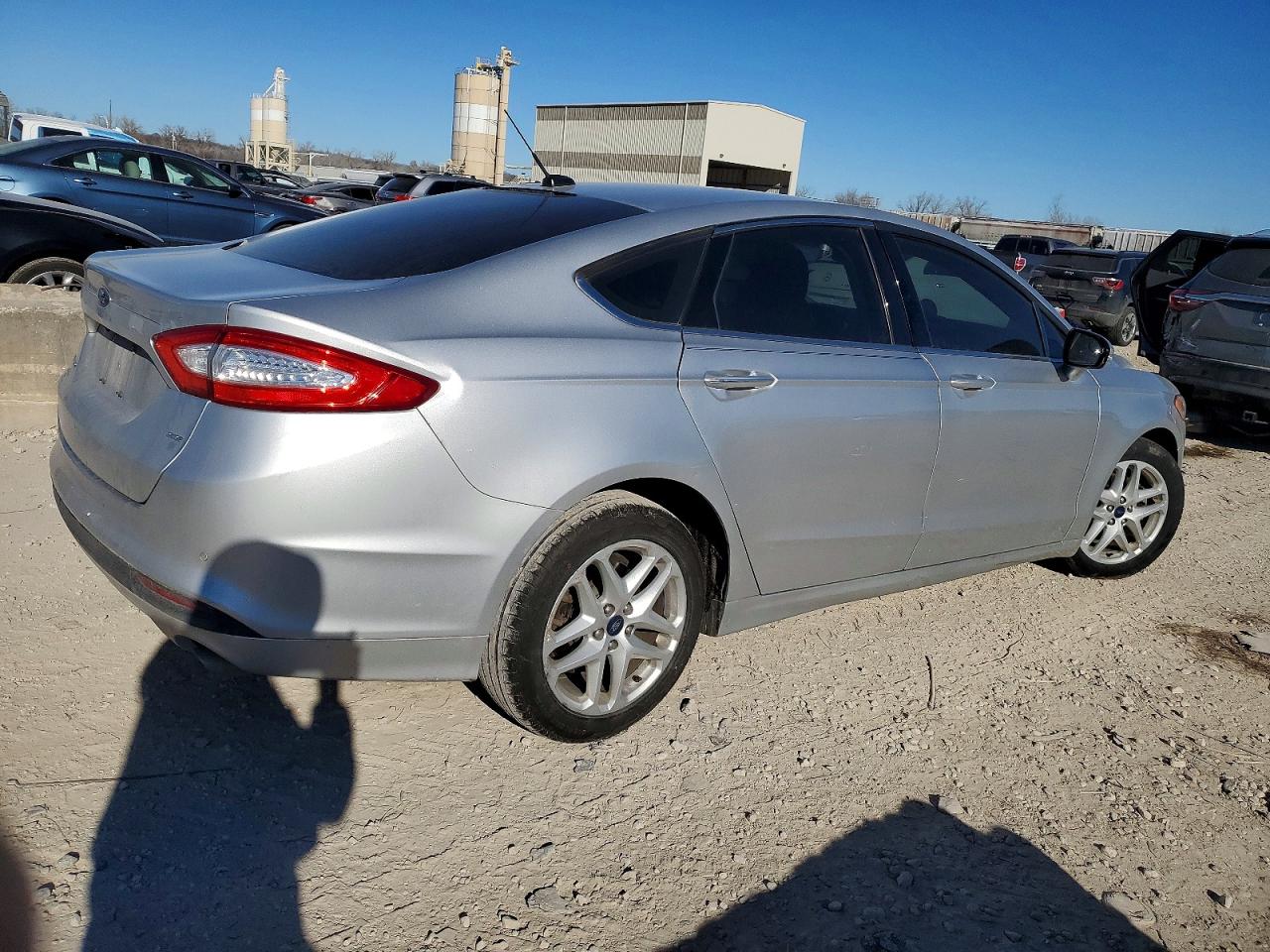 2016 FORD FUSION SE photo 3