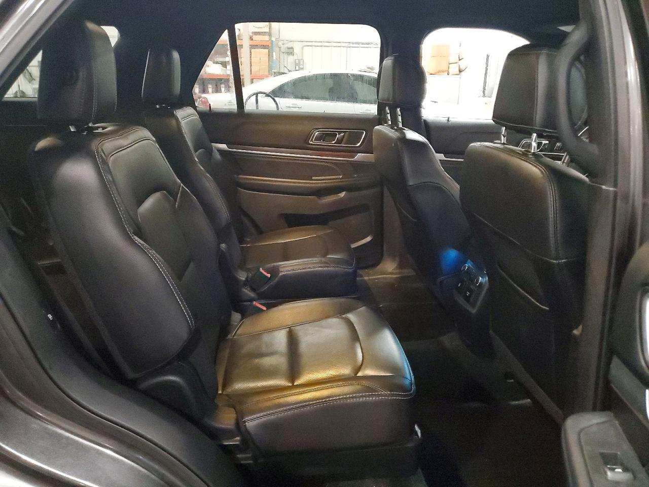 2017 FORD EXPLORER LIMITED photo 11