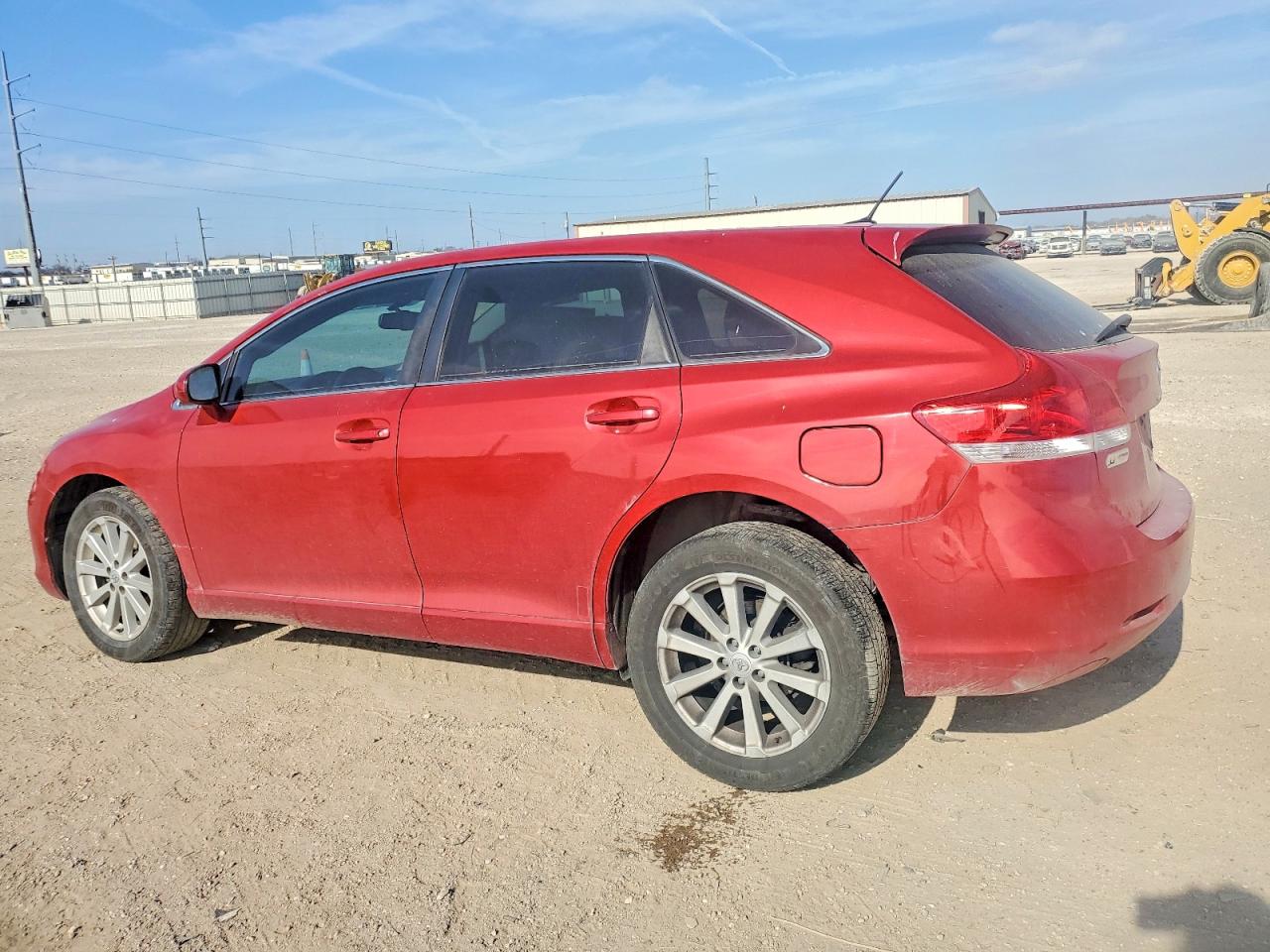 2011 TOYOTA VENZA photo 2