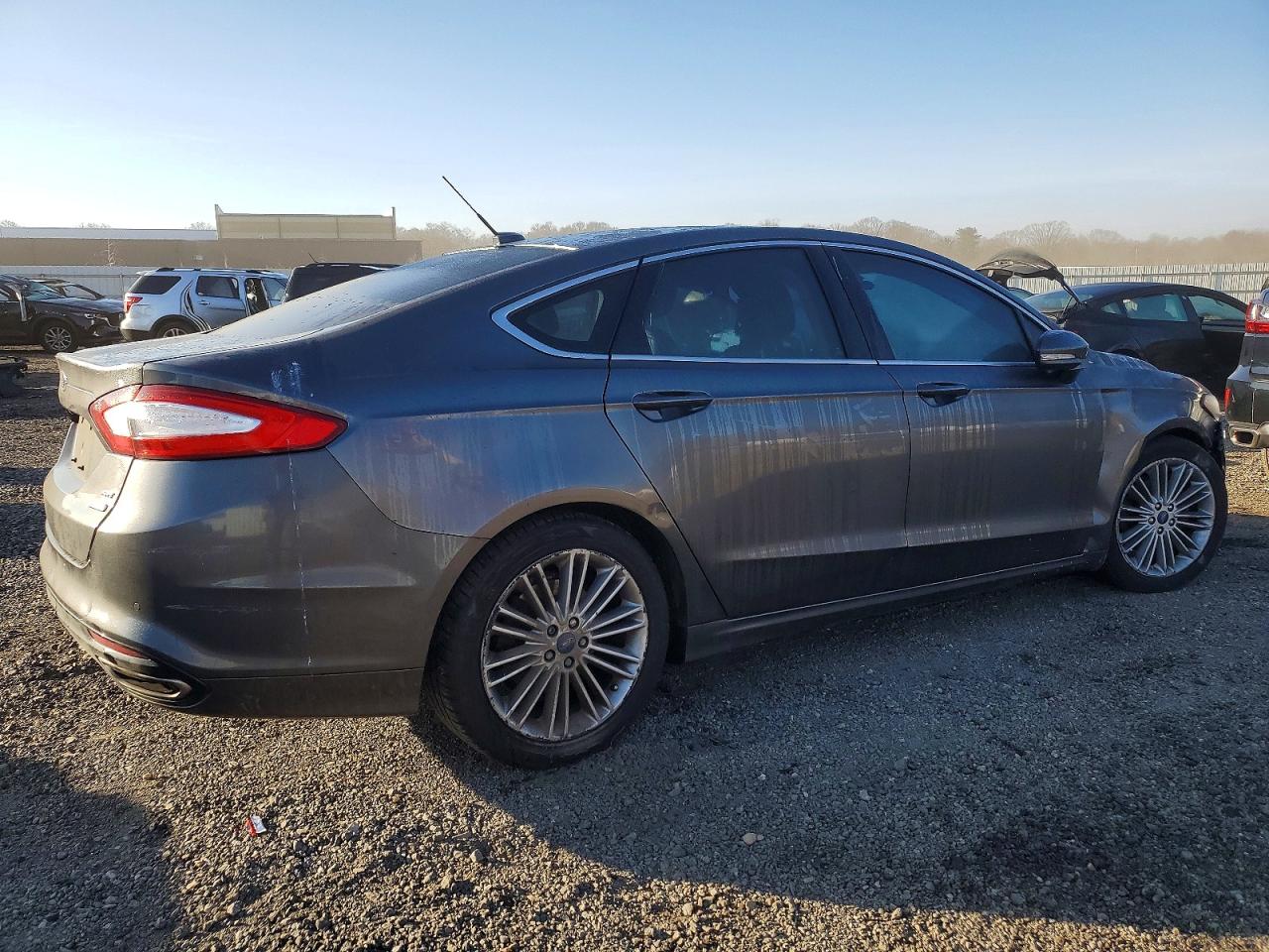 2016 FORD FUSION SE photo 3