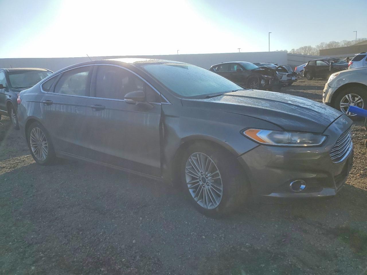 2016 FORD FUSION SE photo 4
