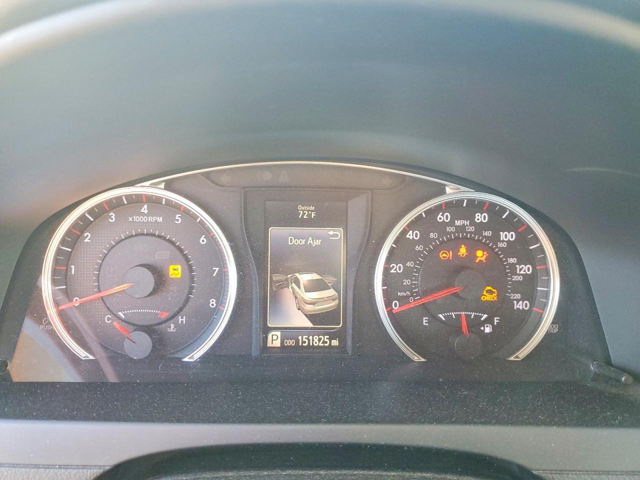 2017 TOYOTA CAMRY LE photo 9