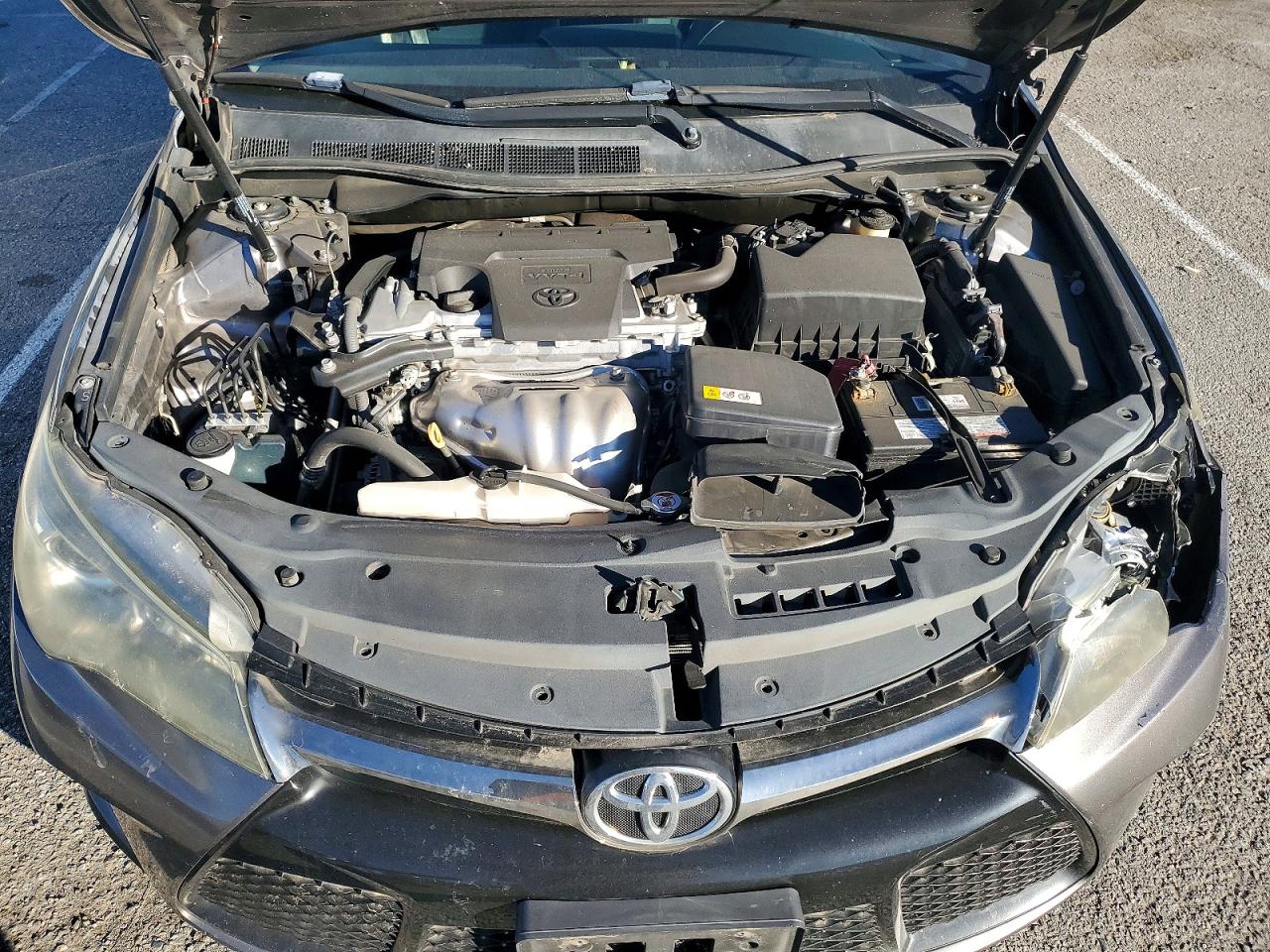 2017 TOYOTA CAMRY LE photo 11