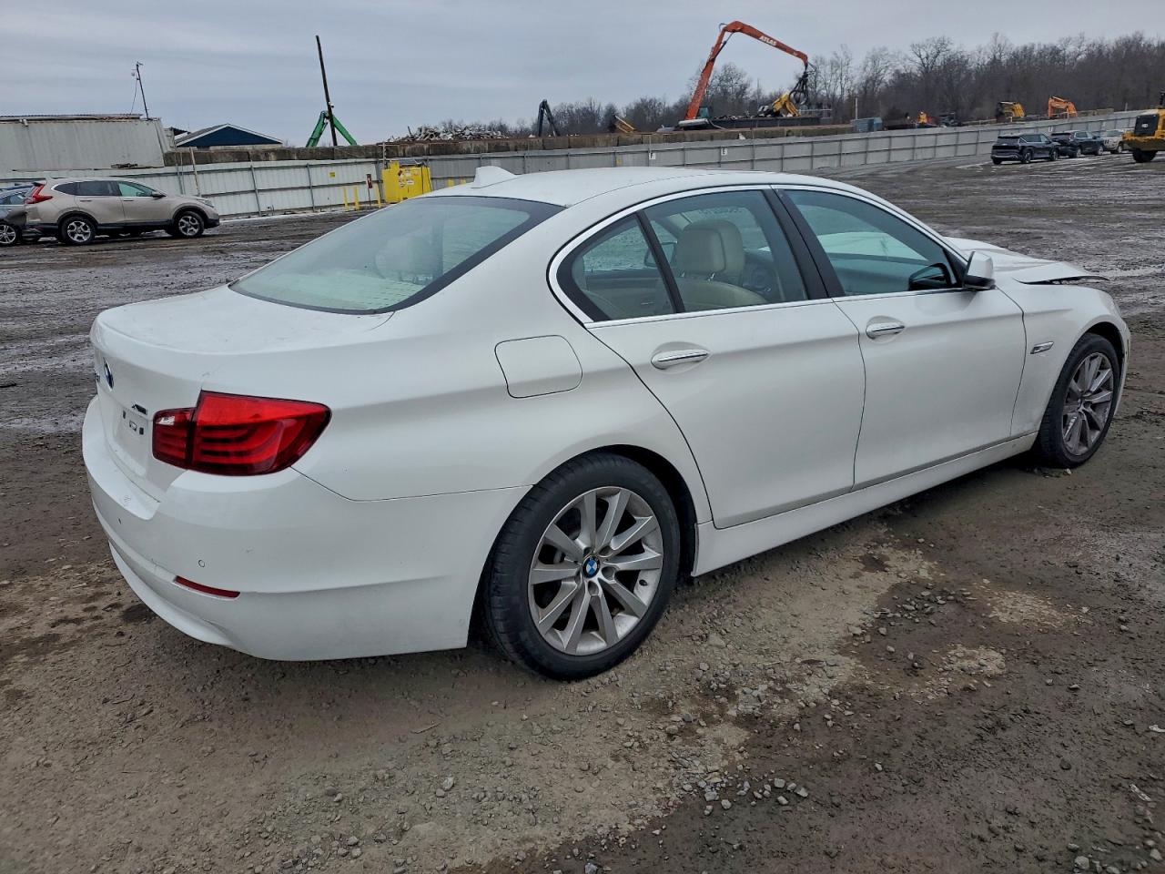 2013 BMW 528 XI photo 3
