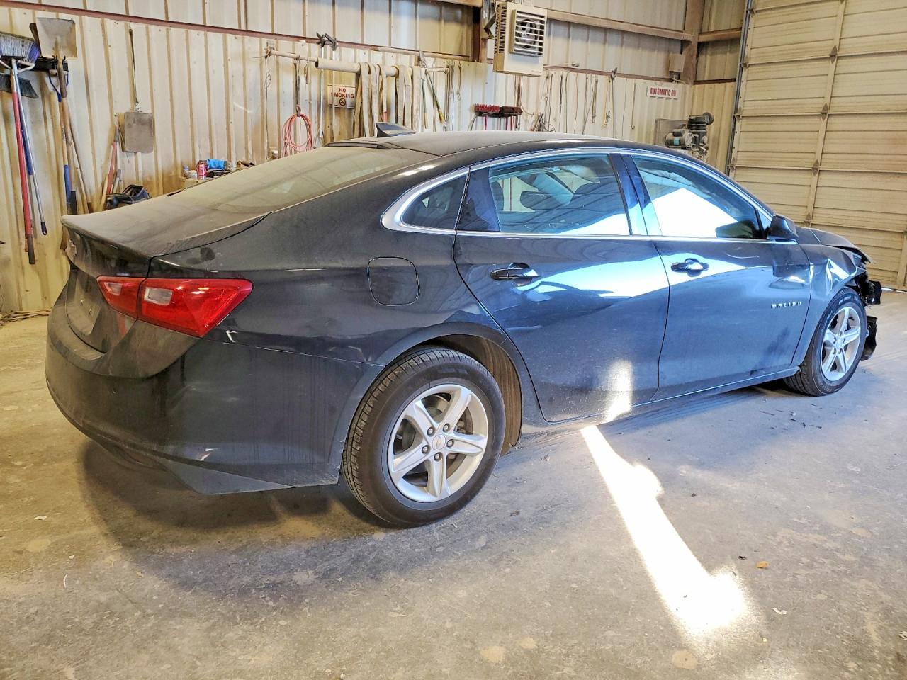2022 CHEVROLET MALIBU LS photo 3